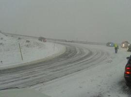 La nieve baja hoy a 900 metros en Asturias