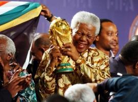 El mundo recuerda, un año después, la pérdida de Nelson Mandela 