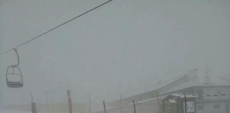 Asturias en #alerta por #nevadas y 11 puertos de montaña con cadenas