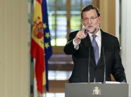 Rajoy dibuja una España llena de éxitos económicos y defiende el bipartidismo