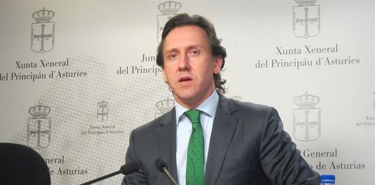 #FORO censura el "seguidismo" de Javier Fernández a las #restricciones de #vacunas de #Rajoy