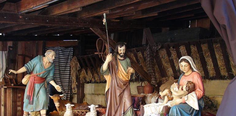 Éxito de visitas en el Belén de la Catedral de Oviedo