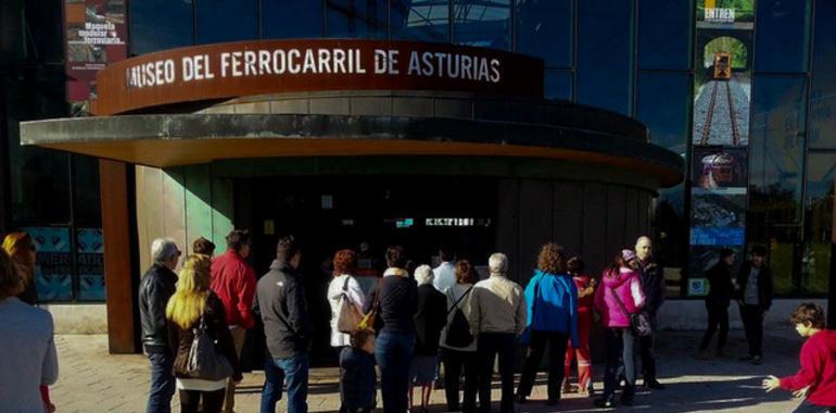 Al Mercado del Ferrocarril en Gijón llegan trenes llenos de sorpresas que pedir a los  Reyes