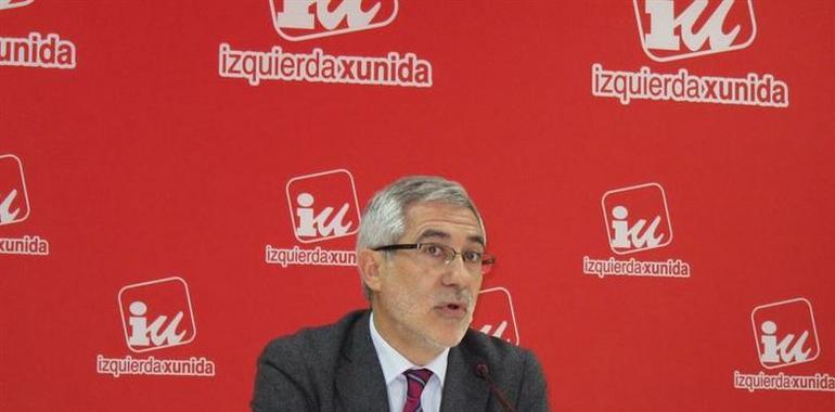 Llamazares pone lass declaraciones de De Guindos en lo más alto "de la antología del disparate"