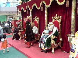 Más de 200 figurantes acompañarán a los Reyes Magos tras su desembarco en Avilés