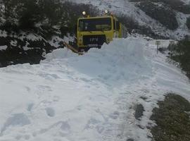 Asturias sigue en alerta por nieve 