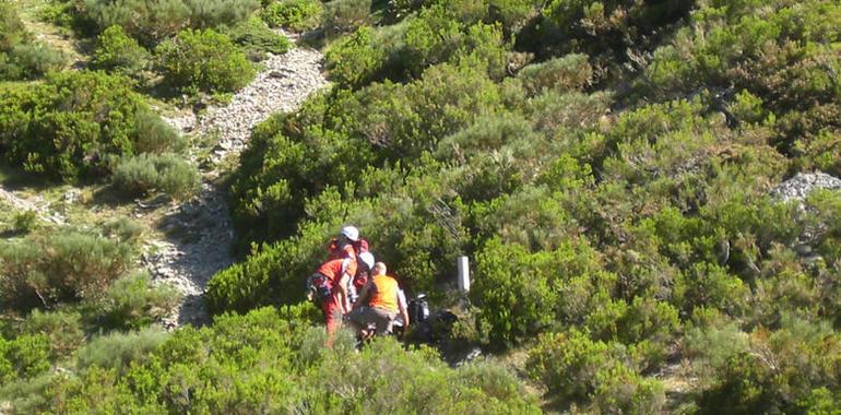 Rescatan a una excursionista herida en la bajada del Boquerón de Bobias