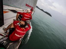 #Vela: Singapur se la juega a MAPFRE, y el Mar de China da un susto a Dongfeng