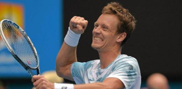 Berdych elimina a Nadal y enfrentará a Murray en las semifinales de Australia 