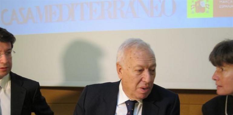 Margallo: Cataluña quier crear nel esterior infraestructura pa un Estáu independiente