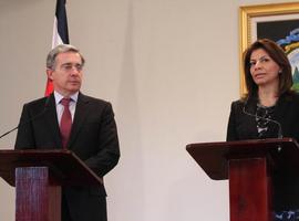 Expresidente Uribe comparte su experiencia en Seguridad con la presidenta de Costa Rica