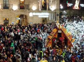 legend abre el martes el Gran Desfile d’Antroxos, Moxigangues y Carroces en Avilés