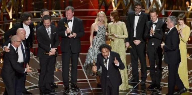 Los Óscar se rinden a la locura del mexicano #Iñárritu en #"Birdman"  