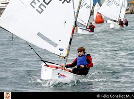 Álvaro Pérez se alza con la Copa de Asturias de Optimist