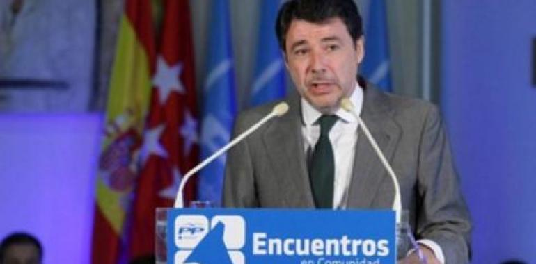 El comisariu Villarejo presenta una denuncia contra Ignacio González