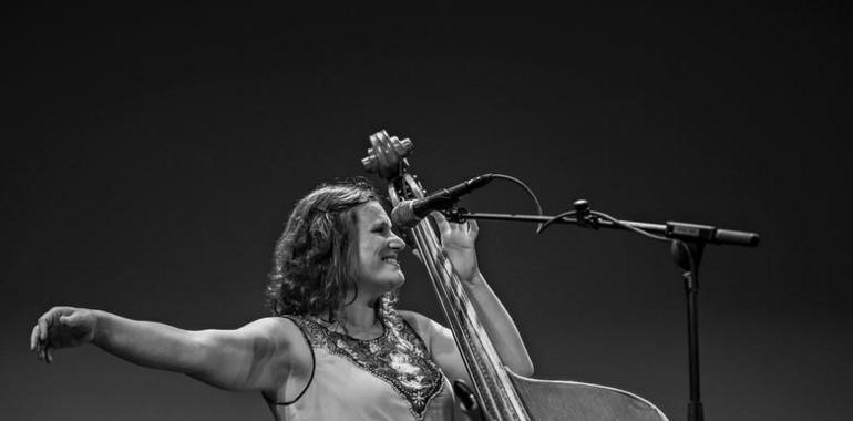 Las canciones tradicionales asturianas toman la Sala Club del centro Niemeyer