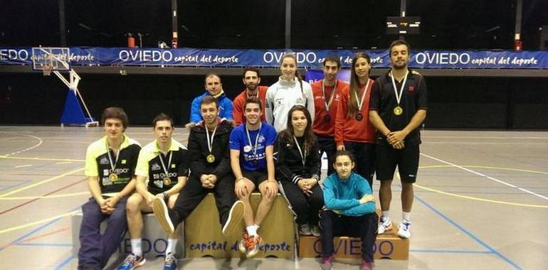 Badminton Oviedo arrasa en los campeonatos de asturias y suma 6 medallas en Tordesillas