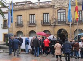 Nueva concentración para pedir la readmisión de los despedidos del Hotel de La Reconquista