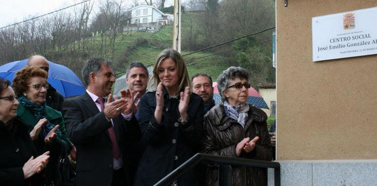 Graciela Blanco inaugura el Centro Social de Martimporra, en honor de Emilio González