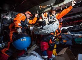 La flota de la Volvo Ocean Race colabora en el estudio del Océano Austral