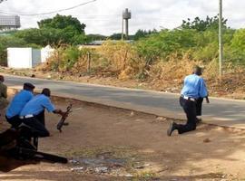 80 muertos y cientos de estudiantes secuestrados por islamistas en Kenia  