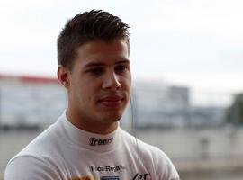 Facu Regalia con Status Grand Prix en los test de pre-temporada en Sakhir