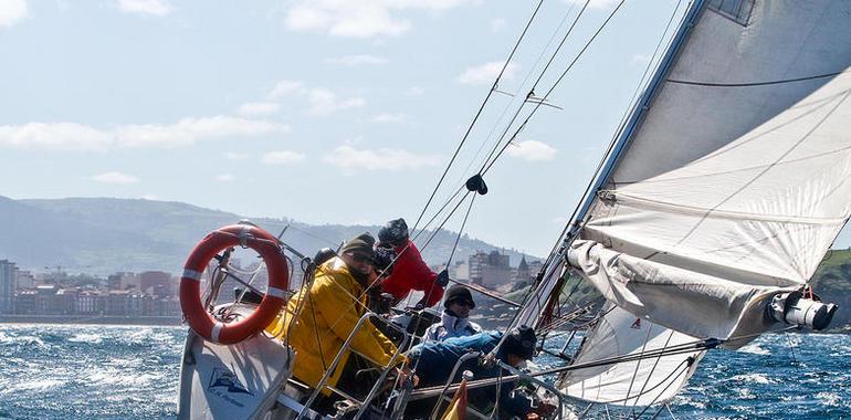 El Trofeo de Primavera de Cruceros supera la tercera prueba