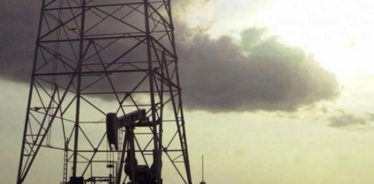  ligera alza del petróleo hasta los 50,79 dólares  