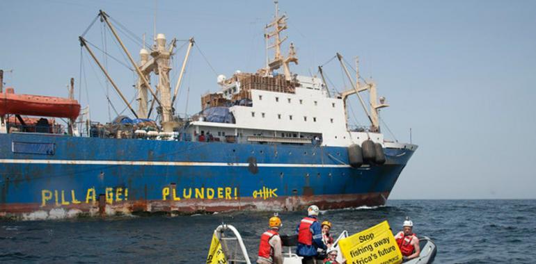 Greenpeace ve posibles negligencias en el arriesgado traslado del #Oleg #Naydenov