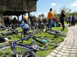 Gijón celebra en verde el Día Mundial de la Bicicleta