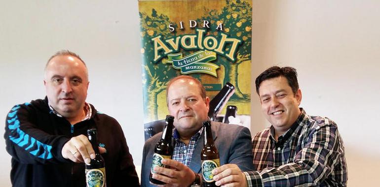 Sidra #Avalon, Grupo #Trabanco, trasiega de cada botella al #Juanfersa Gijón