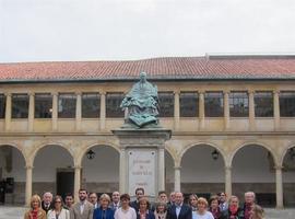 Cristina Coto: “Necesitamos que Oviedo, nuestra capital, lidere la recuperación del orgullo asturiano"