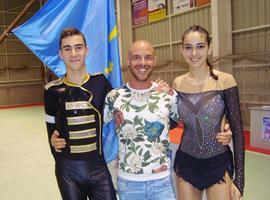 Los patinadores internacionales Paola García y Diego Vegas, en la Copa Alemana