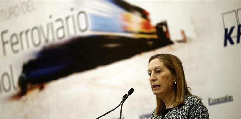 La ministra de Fomento anuncia que suprimirá el fondo de saco en León para el AVE