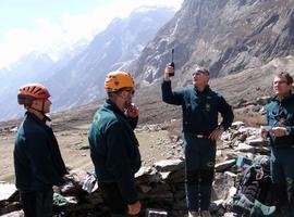 UME y Guardia Civil siguen la búsqueda de los asturianos en Nepal, pero la esperanza decrece