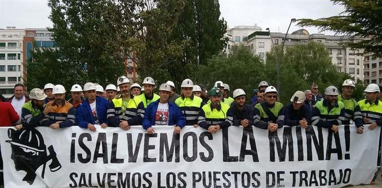 Sonora protesta minera astur leonesa contra Rajoy en Burgos