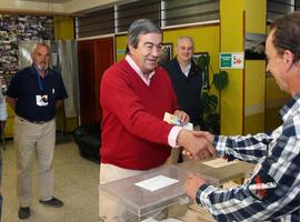 Casccos pide a los asturianos que "acudan masivamente a votar y que lo hagan por Asturias"