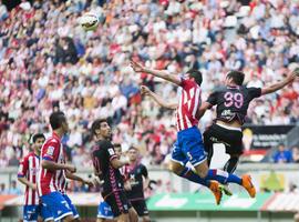 El Sporting ganó por 2-0 al Tenerife en El Molinón