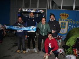 Locos por verte ganar! hacen cola ante la taquilla del Real Oviedo