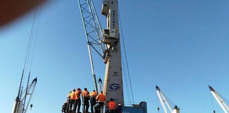 Retenida durante mas de una hora la descarga de un barco para Arcelor en El Musel