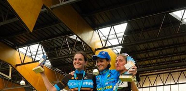  Taramundi corona a los campeones de Asturias de maratón 2015