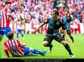 El Sporting en pantalla grande en la plaza del Marqués