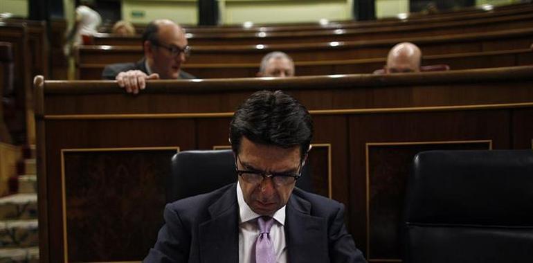 Sindicatos piden reunirse con el ministro Soria ante la crítica situación de la Minería