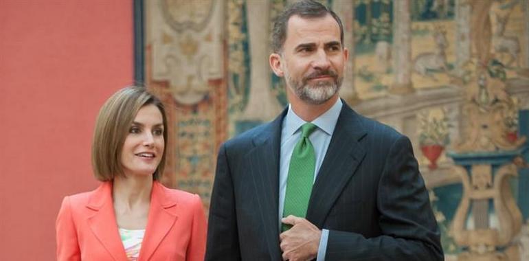 Los Reyes se reúnen con los patronos de la Fundación Princesa de Asturias