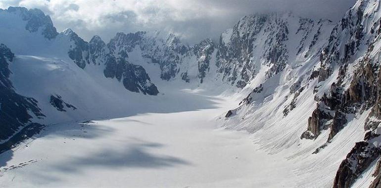 Trés alpinistes de Tarragona, Ripoll y Ontinyent muerren en Kirguizistán