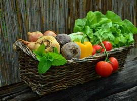 Las verduras fritas con aceite de oliva son más saludables que las cocidas 