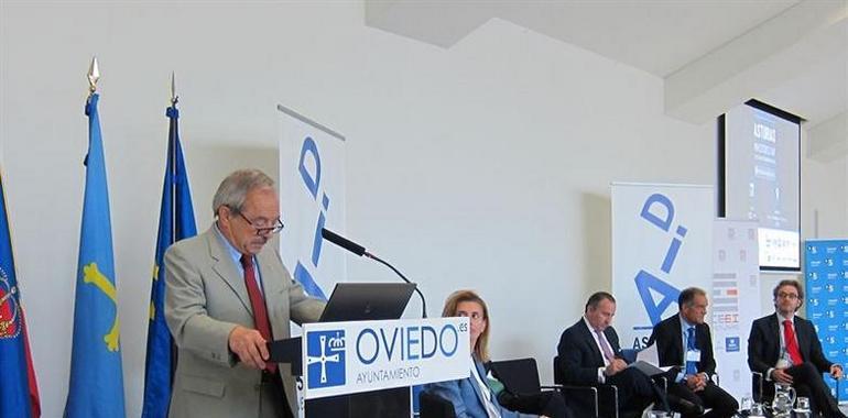 El alcalde de Oviedo rechaza limitar los sueldos de los concejales