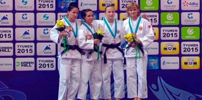 Julia Figueroa conquista el oro en el Grand Slam de Tyumen 