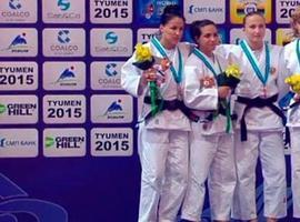 Julia Figueroa conquista el oro en el Grand Slam de Tyumen 