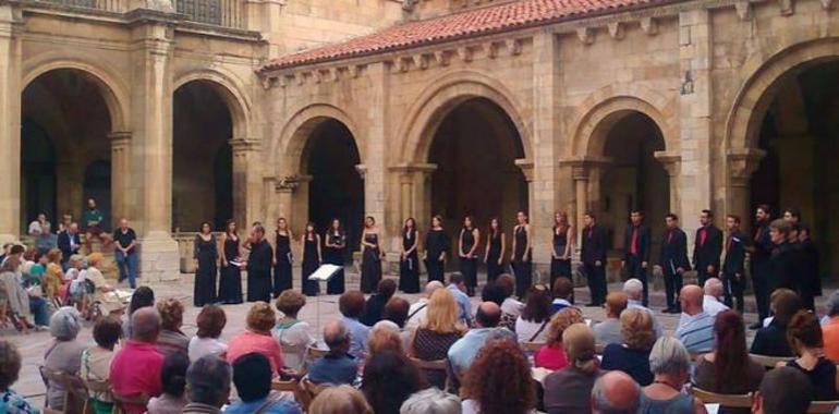 La música vocal de CantArte a los pies de Cimadevilla